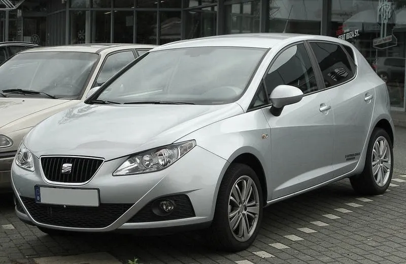 Seat Ibiza IV 1.4 benzyna – czy warto? Spalanie, usterki i koszty